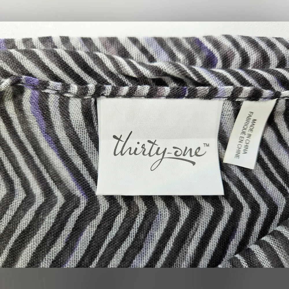 NWT THIRTY-ONE Zig Zag Zoom Avenue Scarf | SZ 74